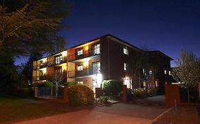Oxley Court Serviced Apartments Canberra